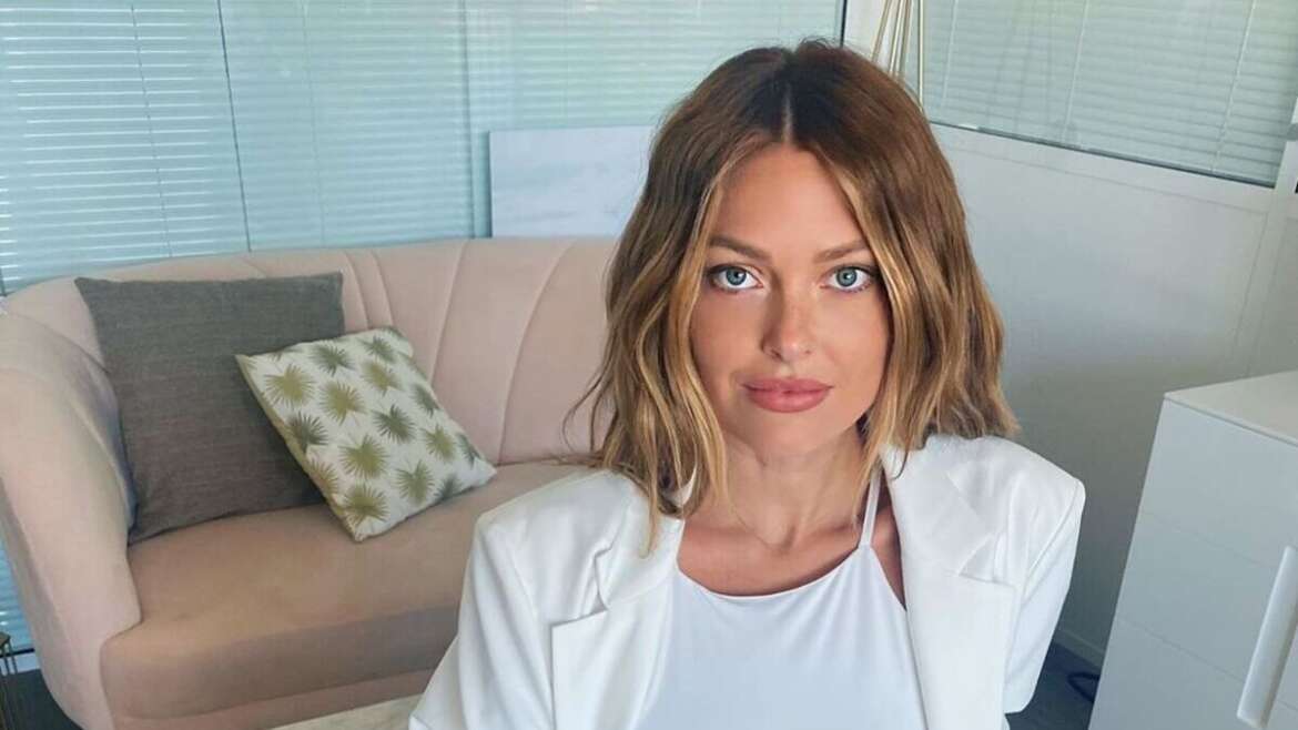 Pourquoi Caroline Receveur a-t-elle quitté l’Europe sans Hugo Philip ? Les vérités derrière un retour précipité à Dubaï !