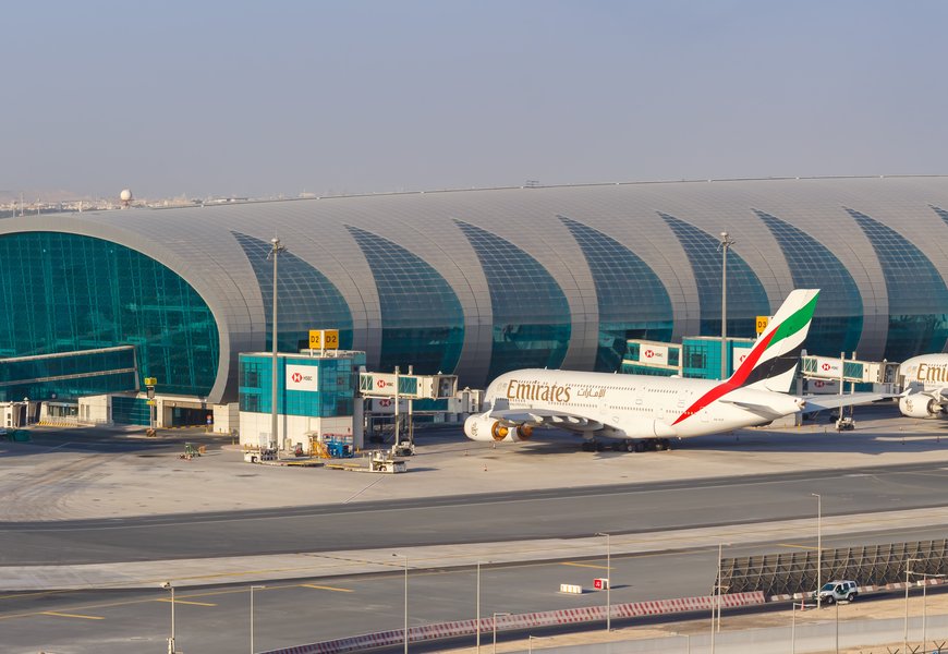 Pourquoi l’Aéroport de Dubaï est-il devenu le incontournable des voyageurs en 2023?