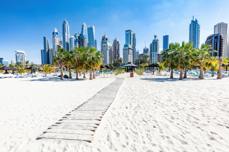 découvrez dubaï, une destination incontournable facilement accessible depuis euroairport. explorez ses merveilles architecturales, ses plages de rêve et sa culture fascinante pour un voyage inoubliable.