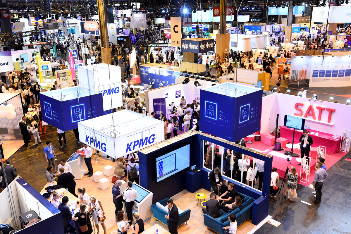 découvrez comment dubaï captive les esprits à vivatech, l'un des plus grands salons de l'innovation au monde. explorez les innovations de cette ville futuriste et son impact sur la technologie et l'entrepreneuriat global.