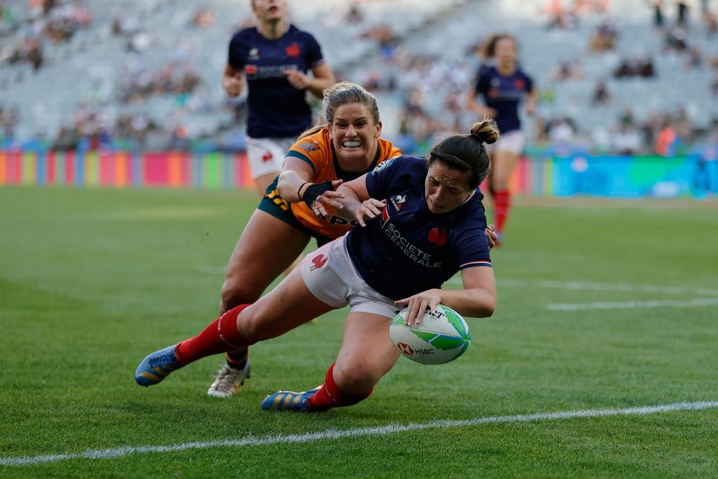 découvrez les opportunités d'investissement et les tendances financières avec hsbc svns 2025 à dubaï. plongez dans l'avenir de la finance au cœur de cette métropole dynamique et apprenez comment hsbc façonne le paysage économique.