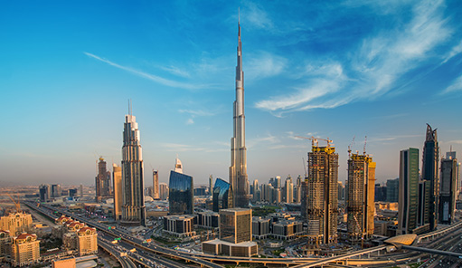 découvrez la vie à dubaï, une métropole dynamique où modernité et traditions coexistent. explorez ses attractions emblématiques, sa culture fascinante et son style de vie luxueux. que vous soyez un expatrié ou un visiteur, plongez dans l'expérience unique que cette ville en plein essor a à offrir.