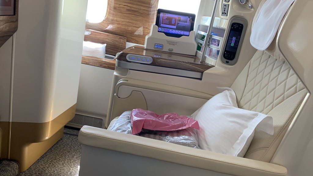 découvrez le luxe et le confort de la classe affaires à dubaï. profitez d'un voyage inoubliable avec des services haut de gamme, des sièges spacieux et une expérience de vol exceptionnelle. réservez votre place dès maintenant pour un séjour mémorable !