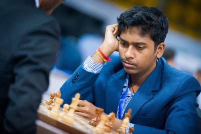 découvrez comment dubaï se transforme en un véritable terrain de jeu pour de nouveaux champions face à une concurrence croissante. plongez dans l'univers dynamique de cette métropole emblématique où innovation et compétitivité s'entremêlent.