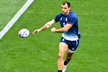 découvrez la révolution du rugby féminin en france avec les bleues, qui redéfinissent les règles du jeu et inspirent des générations. suivez leur parcours, leurs défis et leurs victoires emblématiques dans un sport en pleine transformation.